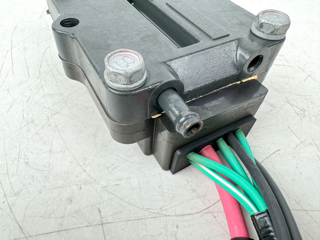 2016 Yamaha 250 HP 4 Stroke Outboard Rectifier & Regulator 6CB-81960-10-00 OEM