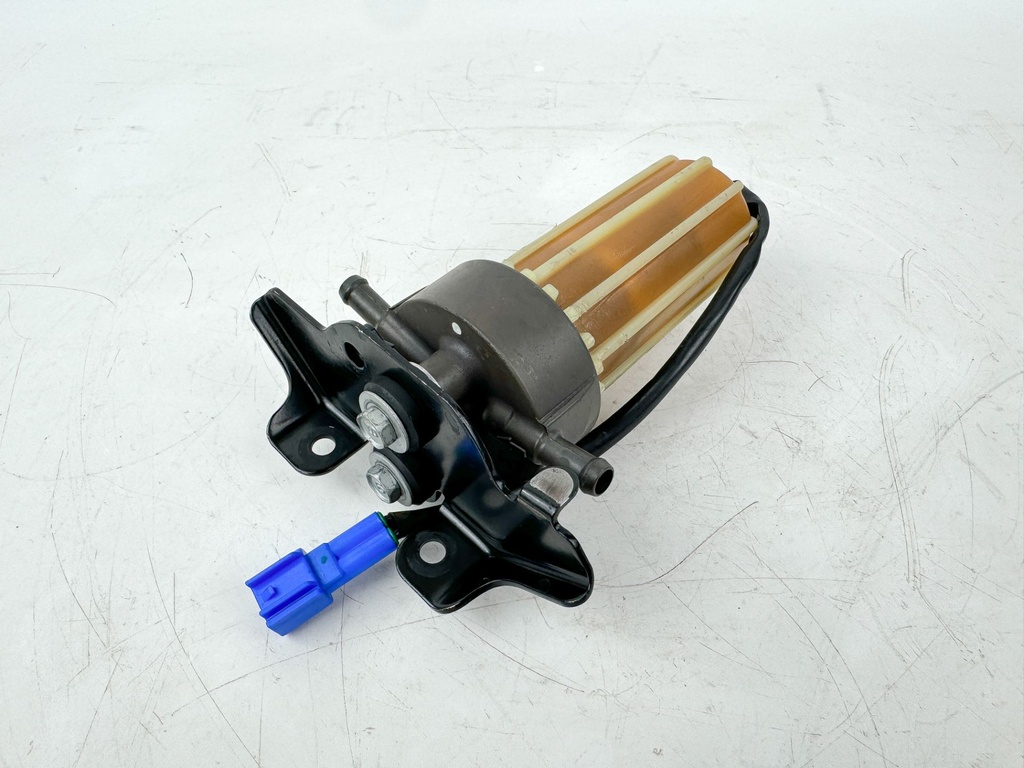 2011+ Yamaha F 200 250 300 350 HP 4 Stroke Outboard Fuel Filter Assembly