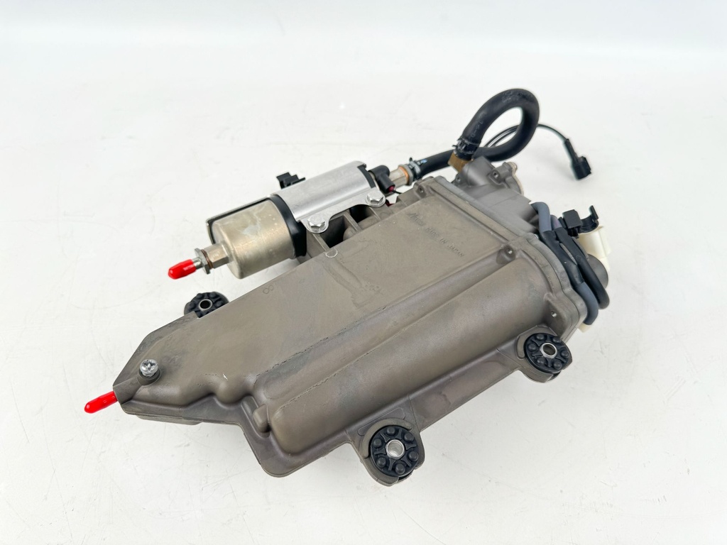 2016 Yamaha 250 HP 4 Stroke Outboard VST Float Chamber Assembly 6CB-14180-10-00 OEM