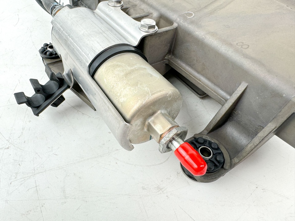 2016 Yamaha 250 HP 4 Stroke Outboard VST Float Chamber Assembly 6CB-14180-10-00 OEM