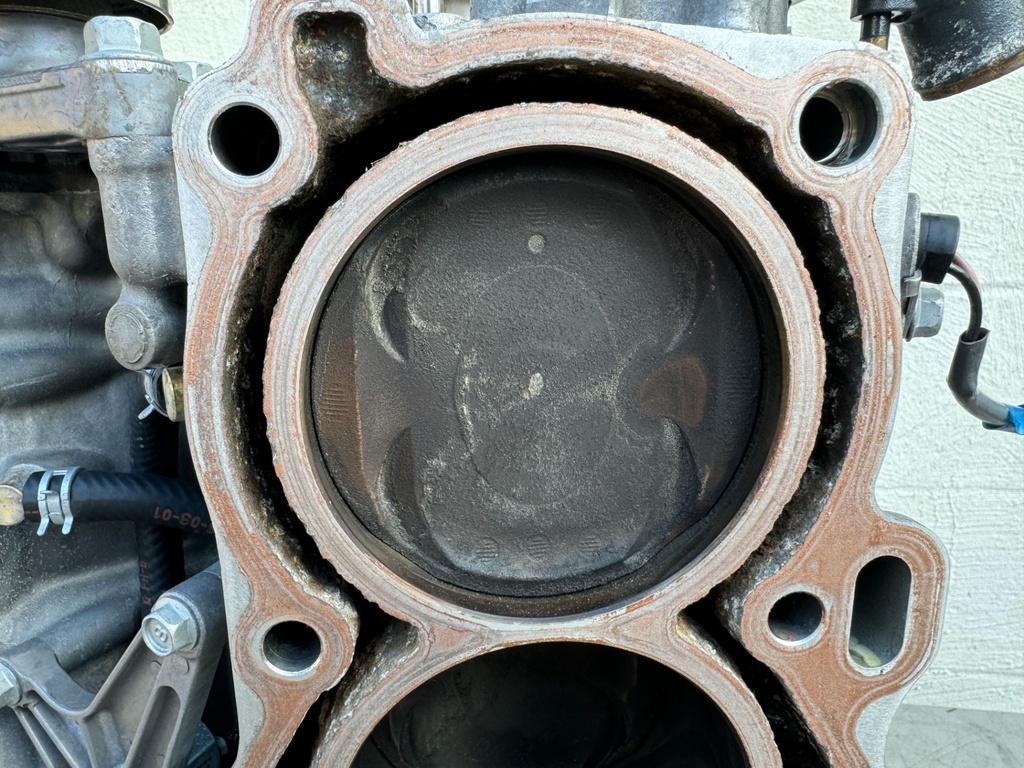 2016 Yamaha 250 HP 4 Stroke VMAX Outboard Crankcase Short Block Assembly 6CB-15100-10-00 OEM