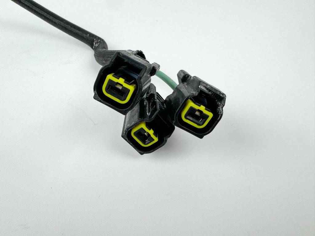 2005 Yamaha 250 HP 2 Stroke Outboard Stator Assembly 60V-81410-02-00 OEM