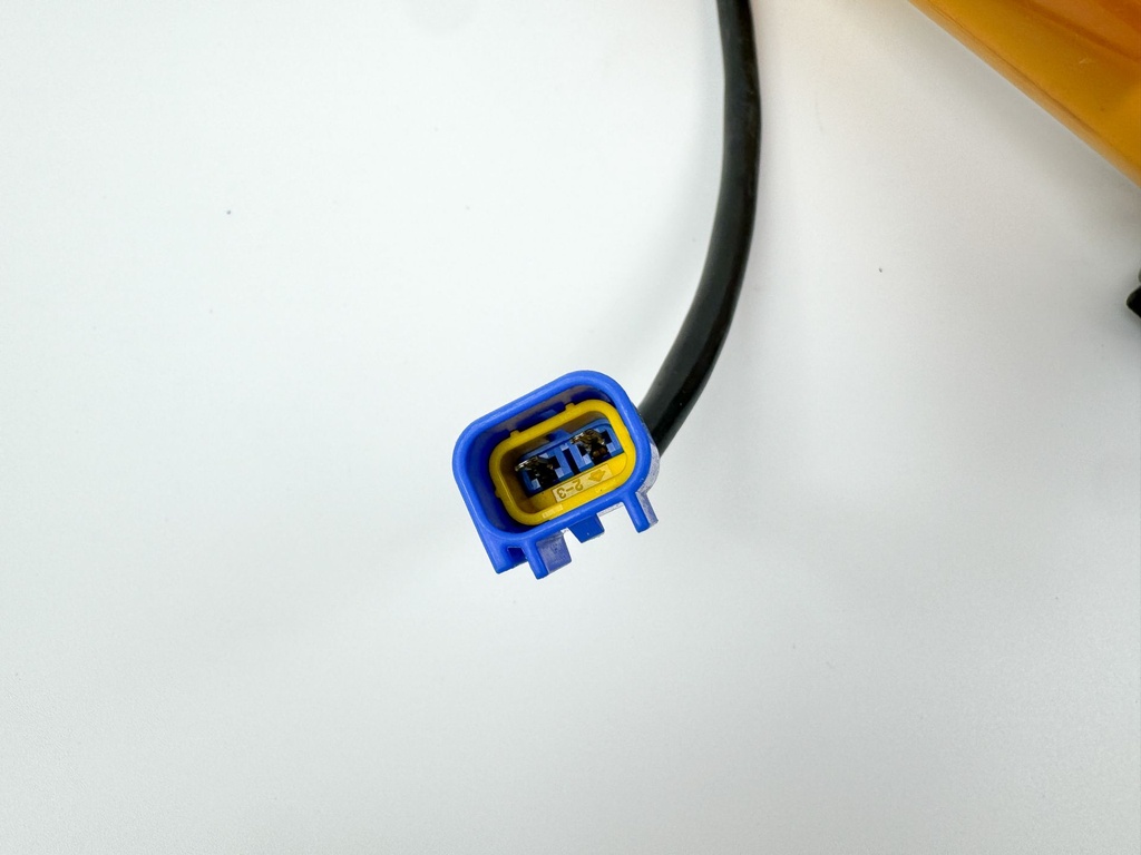 2005 Yamaha 250 HP 2 Stroke Outboard Fuel Filter Assembly 68F-24560-10-00 OEM