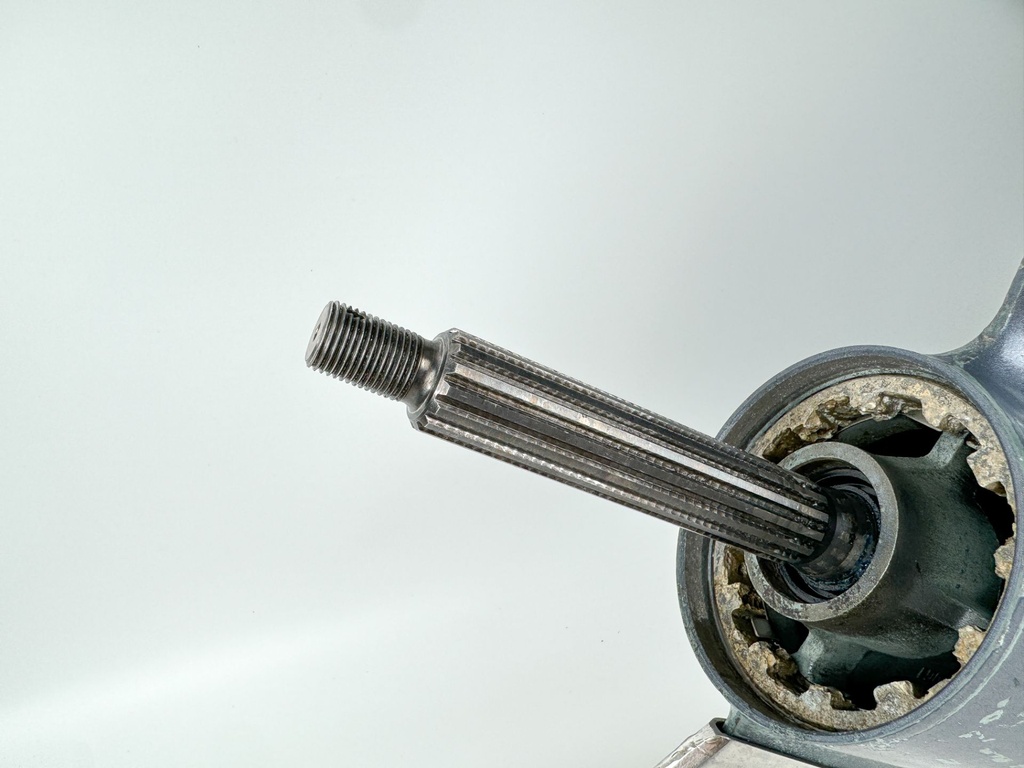 Yamaha F 75 80 90 100 HP 4 Stroke Outboard 20" Lower Unit Gear Case