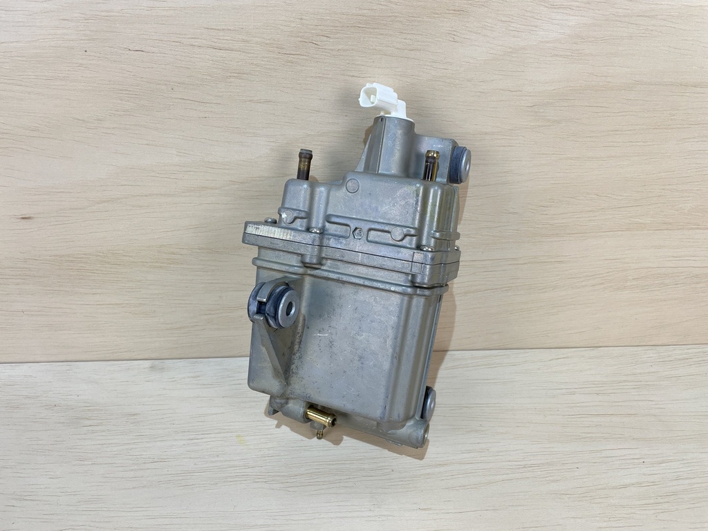 Suzuki 150HP DF150 Outboard VST Fuel Vapor Separator Tank 15600-96J12