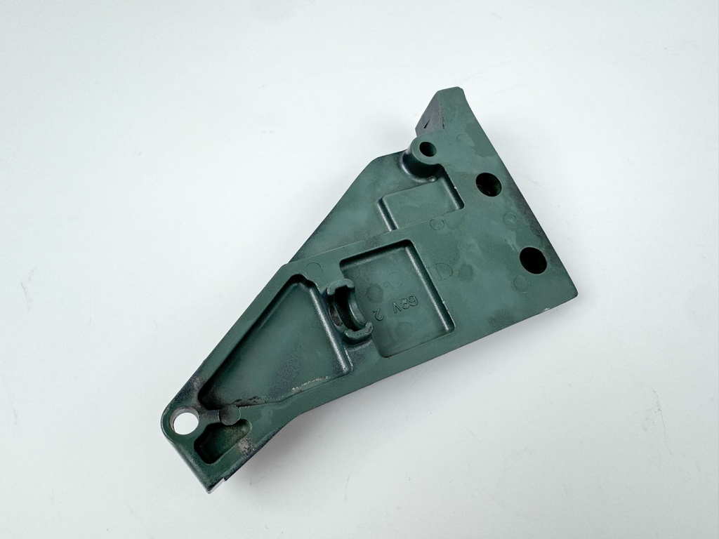 2009 Yamaha 115 HP 4 Stroke Outboard Cable Cover Plate 68V-42738-00-8D OEM