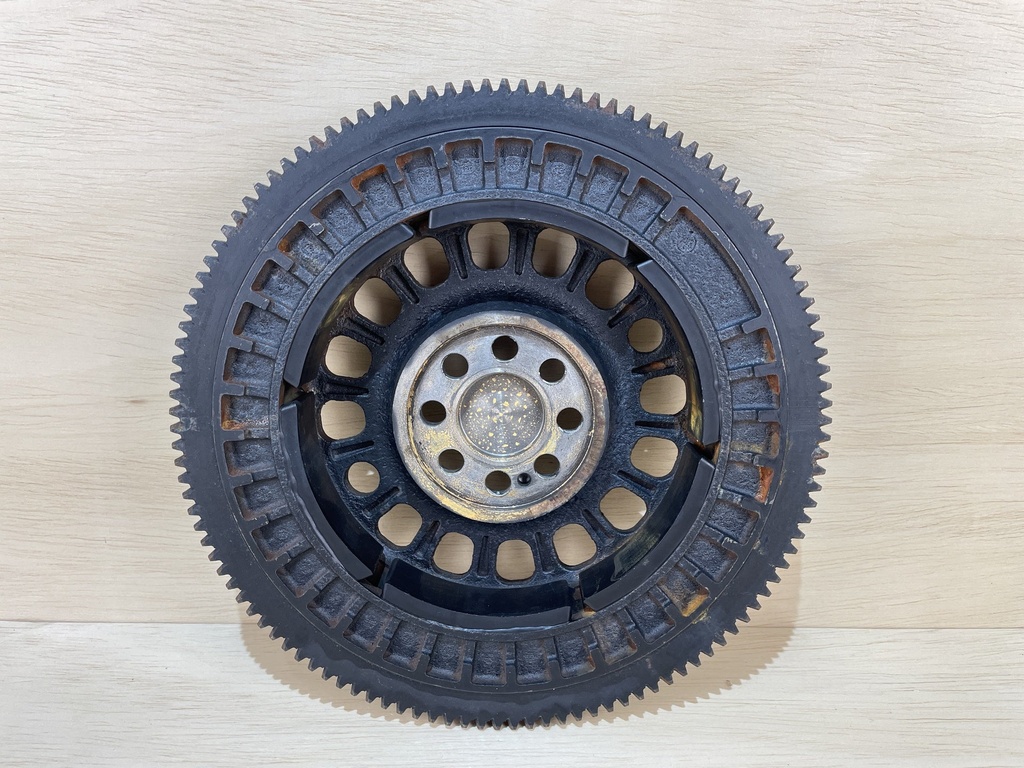 Suzuki 150HP DF150 4 Stroke Outboard Engine Flywheel Assembly 32102-96J02