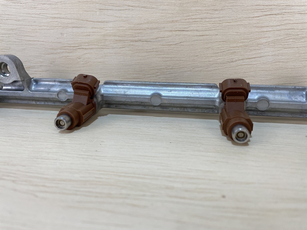 Suzuki 150HP DF150 4 Stroke Outboard Engine Fuel Injector Set 15710-96J00