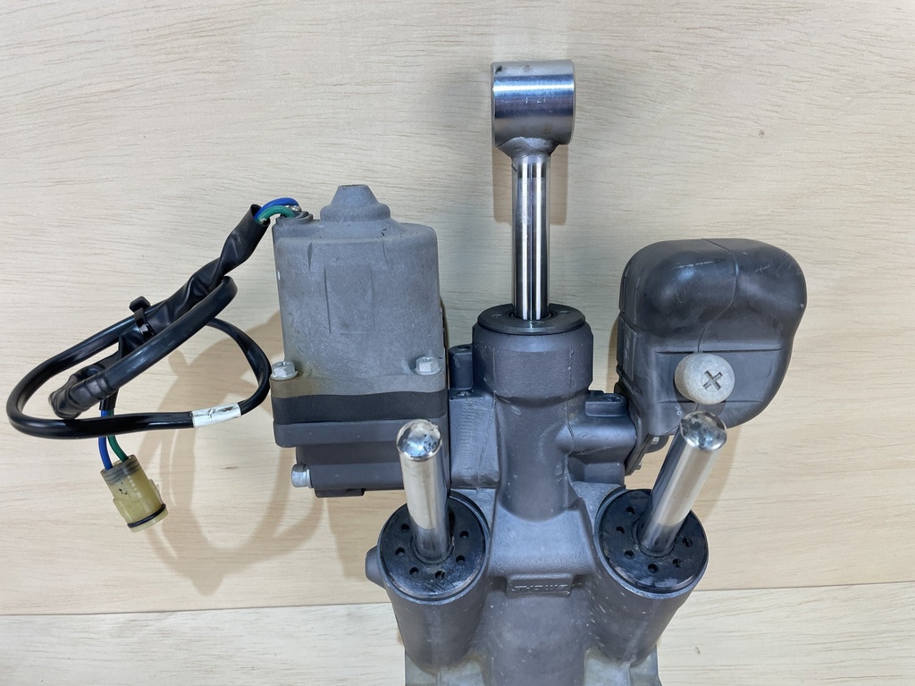 Suzuki 150HP DF150 4 Stroke Outboard Power Trim Tilt Assembly 48503-96J03