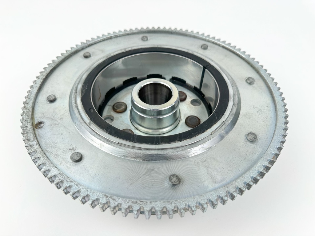 2009 Yamaha 115 HP 4 Stroke Outboard Flywheel Rotor 68V-81450-00-00 OEM