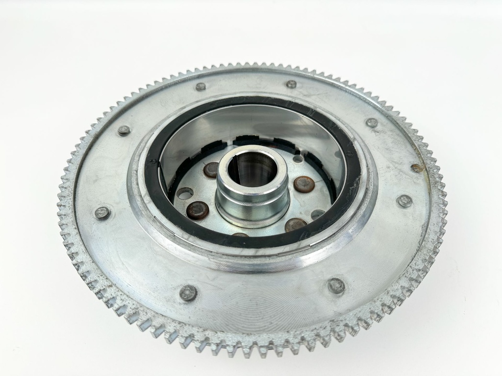 2009 Yamaha 115 HP 4 Stroke Outboard Flywheel Rotor 68V-81450-00-00 OEM