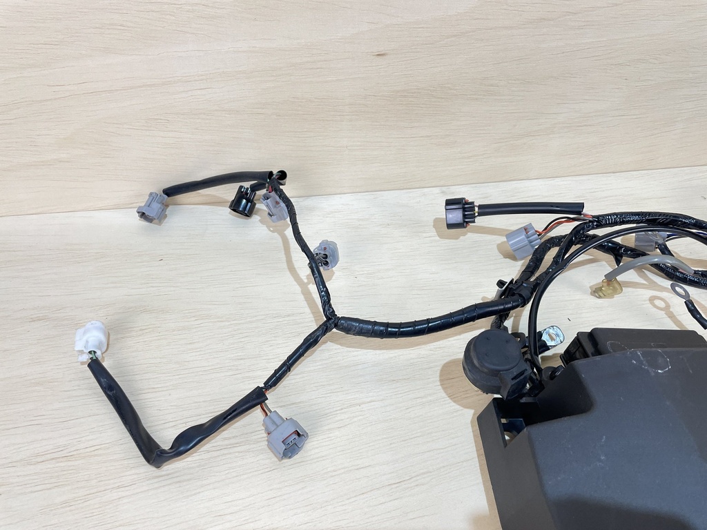 Suzuki 150HP DF150 4 Stroke Outboard Engine Wiring Harness 36610-96J00