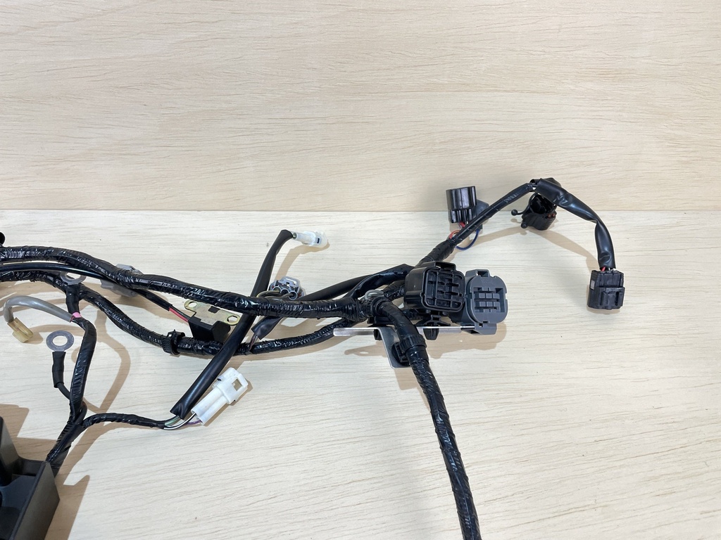 Suzuki 150HP DF150 4 Stroke Outboard Engine Wiring Harness 36610-96J00