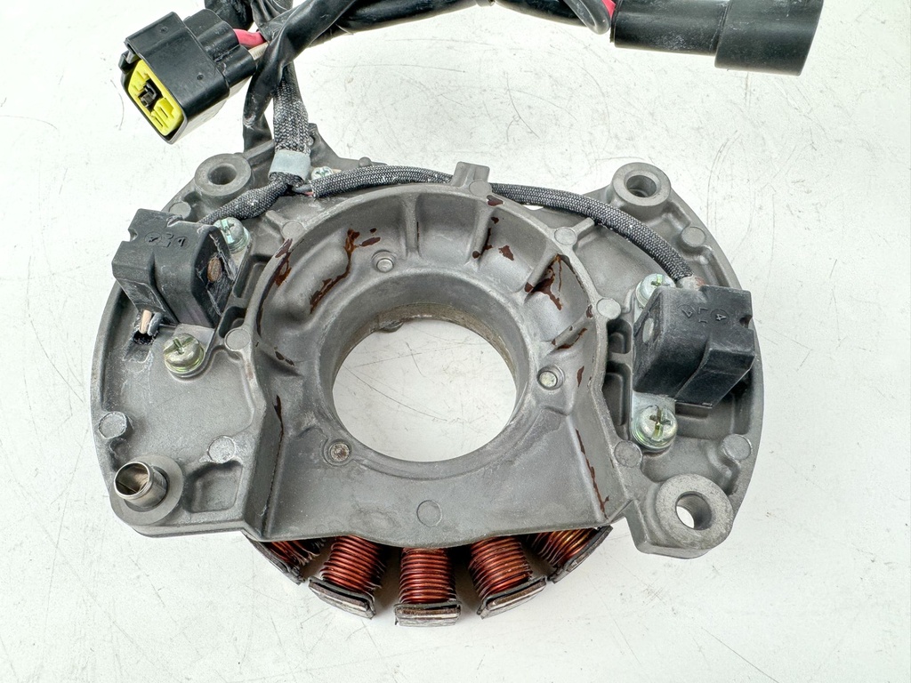 2005 Yamaha 115 HP 4 Stroke Outboard Coil Pulser Base Stator Assembly 68V-81460-00-00 OEM