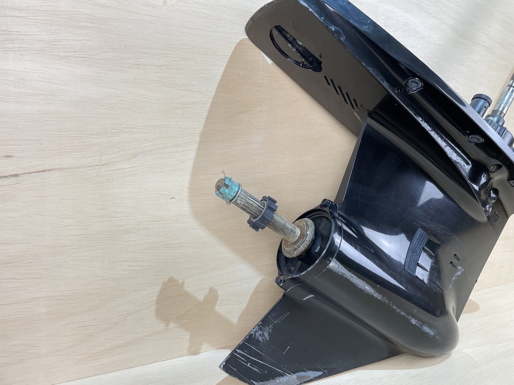 2006 Suzuki 150HP DF150 4 Stroke Outboard 25" Lower Unit Gear Case Assembly