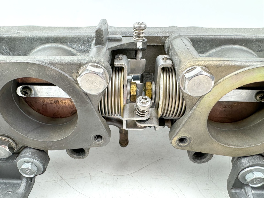 2005 Yamaha 115 HP 4 Stroke Outboard Intake Manifold & Throttle Body 68V-13641-00-94 OEM