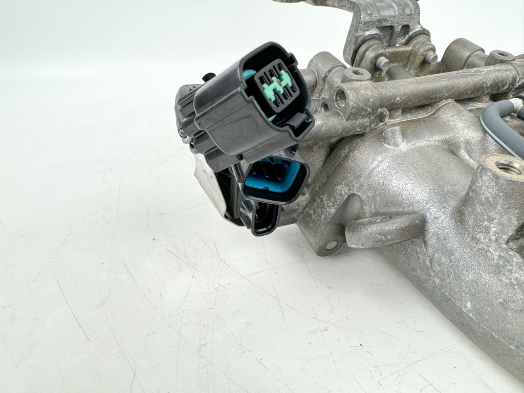 2005 Yamaha 115 HP 4 Stroke Outboard Intake Manifold & Throttle Body 68V-13641-00-94 OEM