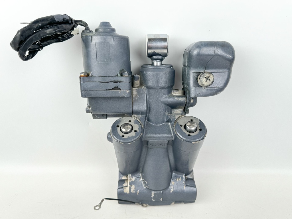 Yamaha 115HP Outboard Engine Power Trim & Tilt Unit Assembly 68V-43800-13-00