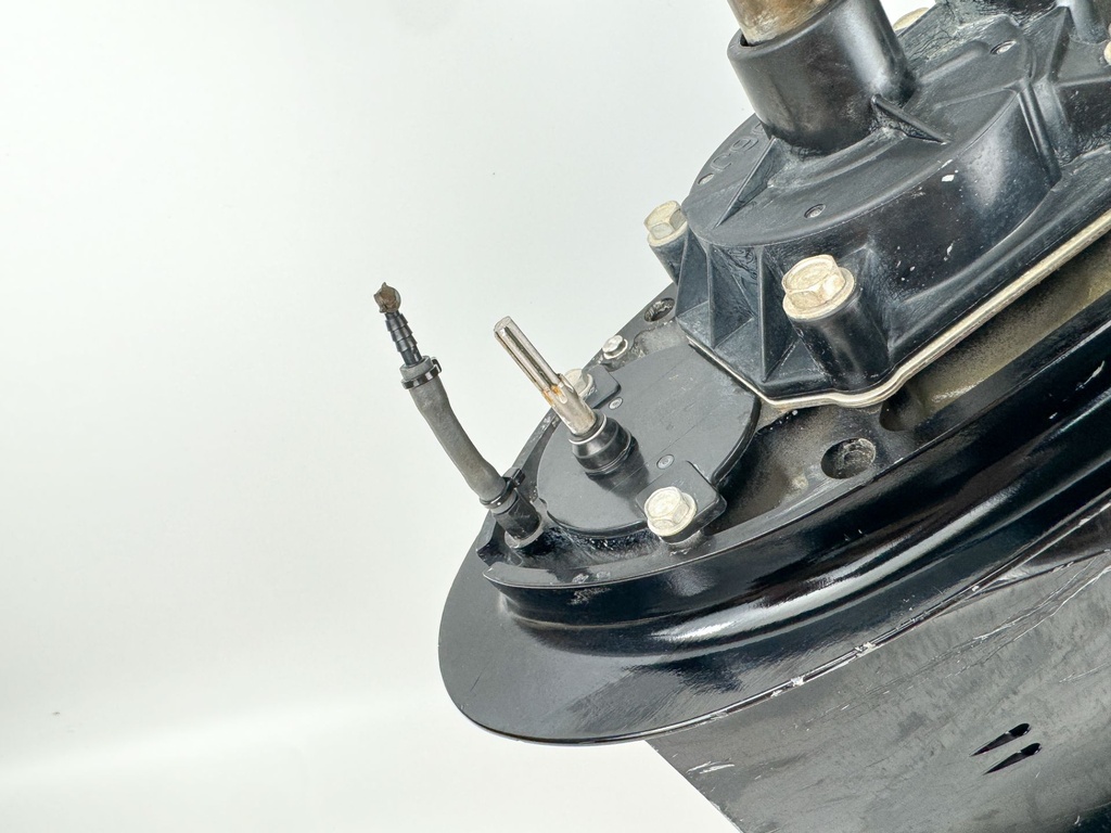 2018 Suzuki 150 HP 4 Stroke Outboard 25" XL Lower Unit Gear Case