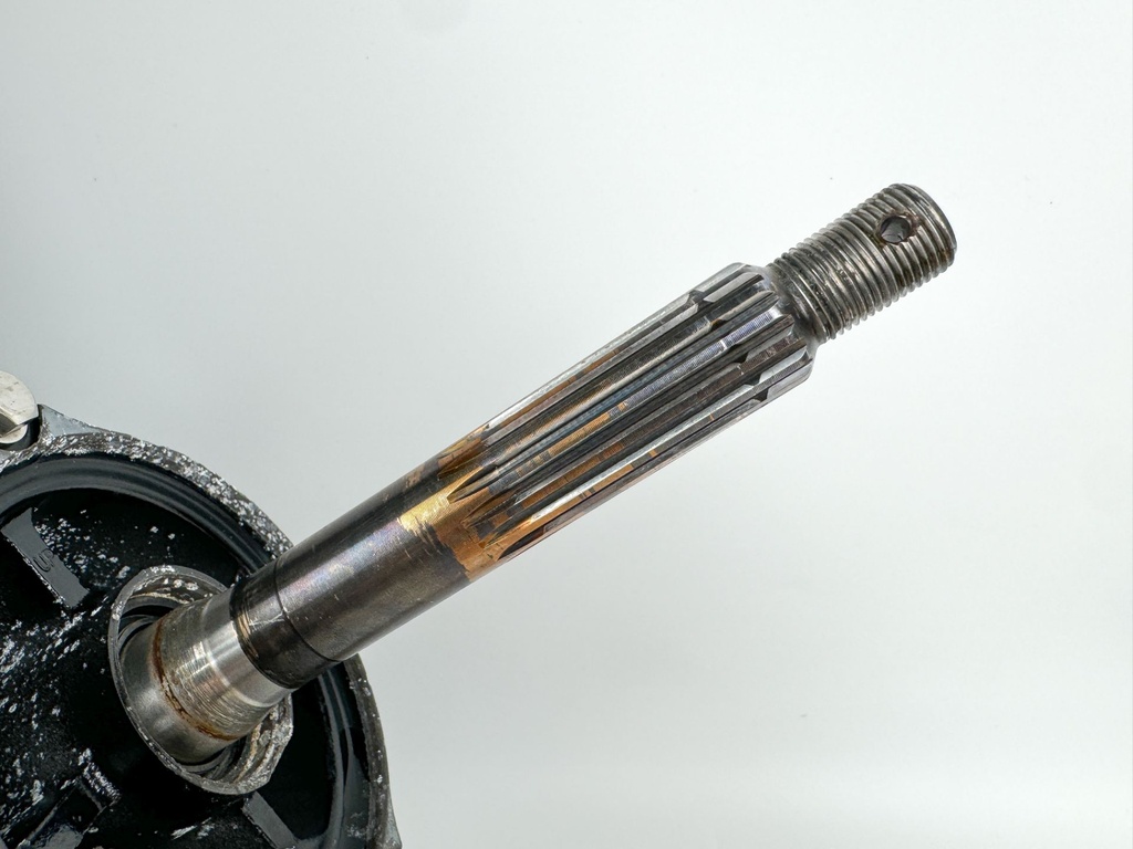 2018 Suzuki 150 HP 4 Stroke Outboard 25" XL Lower Unit Gear Case