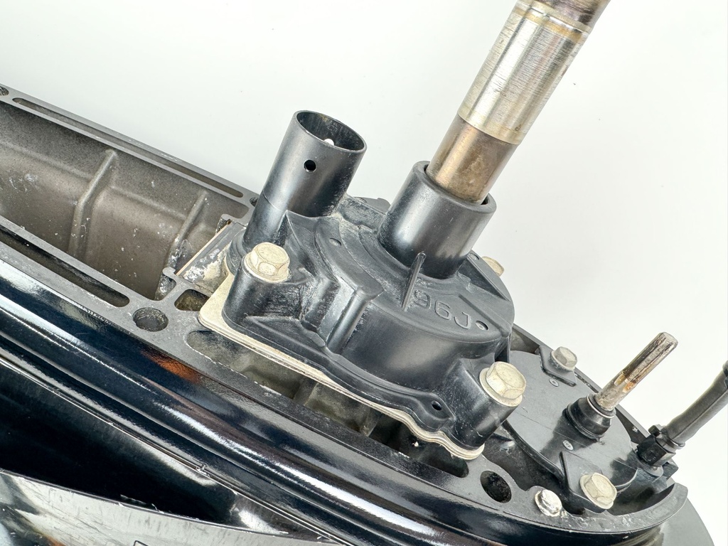 2018 Suzuki 150 HP 4 Stroke Outboard 25" XL Lower Unit Gear Case