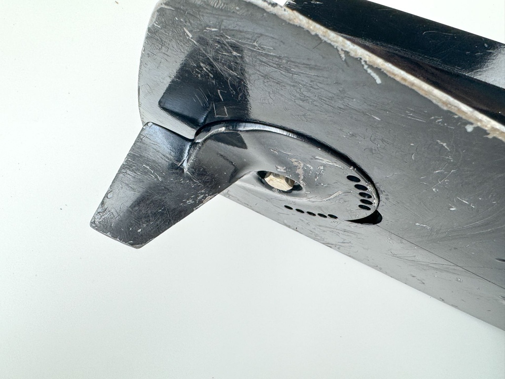 2018 Suzuki 150 HP 4 Stroke Outboard 25" XL Lower Unit Gear Case