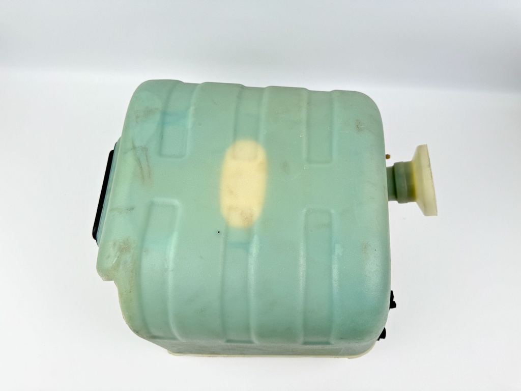 2006 Mercury 115 HP 2 Stroke Outboard Oil Tank 879844T04 OEM