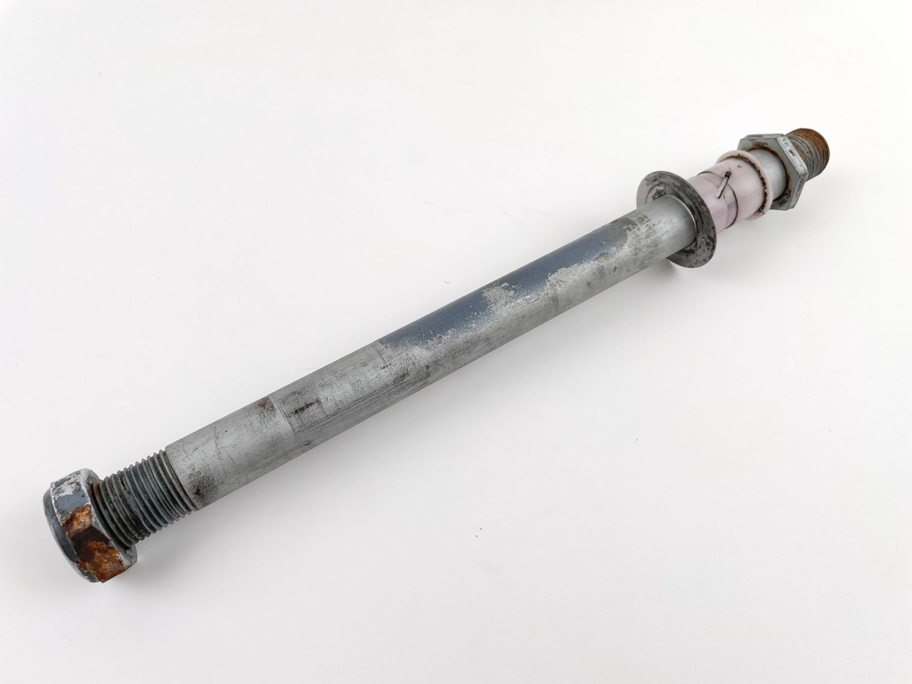 1987 Yamaha 50 HP 2 Stroke Outboard Clamp Bracket Bolt Tilt Tube 688-43131-03-00 OEM