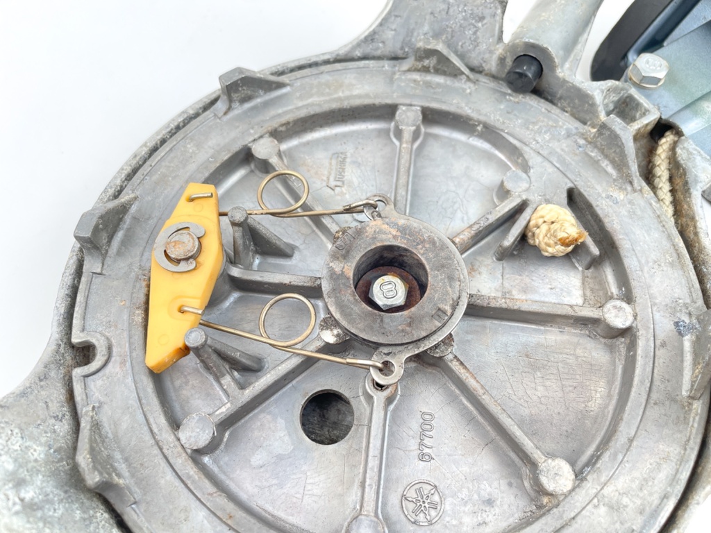 1986 Yamaha 15 HP 2 Stroke Outboard Rope Pull Starter 6E7-15710-04-94 OEM