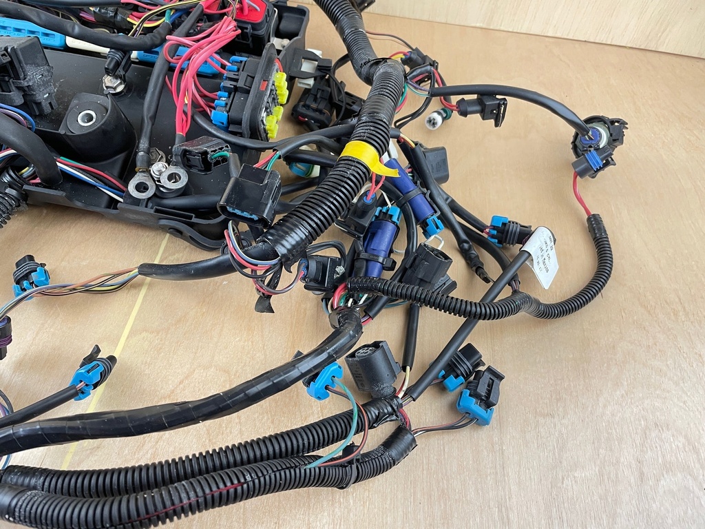 2005 Mercury Verado 225HP Outboard Engine Wiring Harness 880616T04