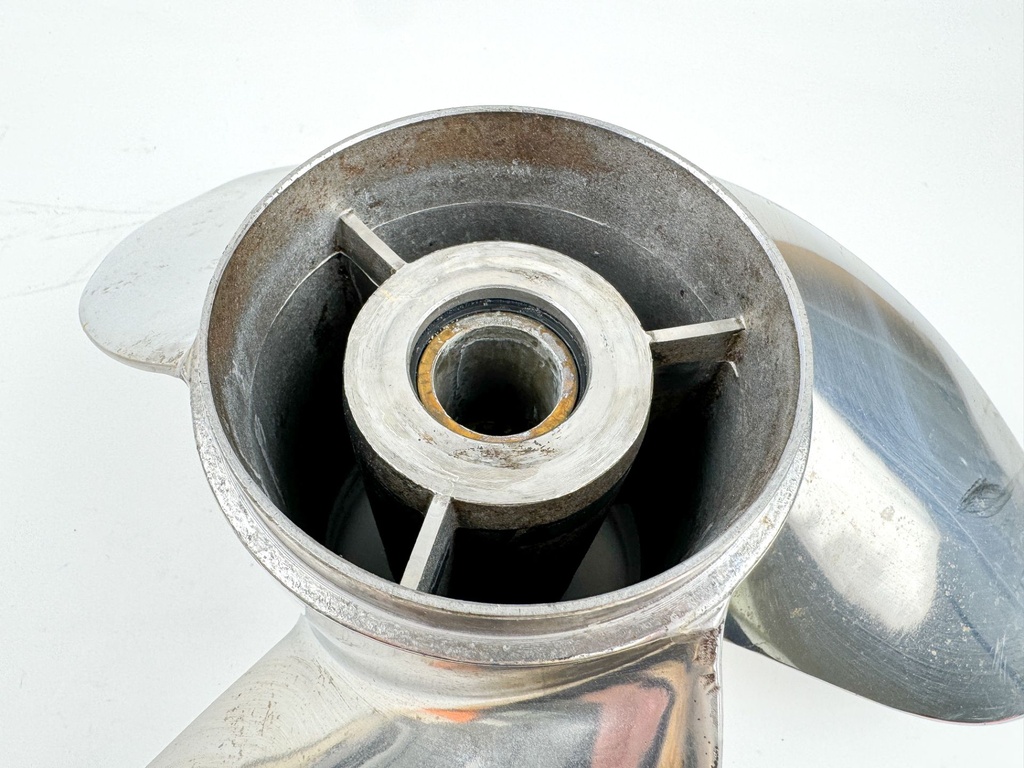 Yamaha Saltwater Series II  3 Blade Stainless Steel Prop Propeller 15 3/4" x 15P