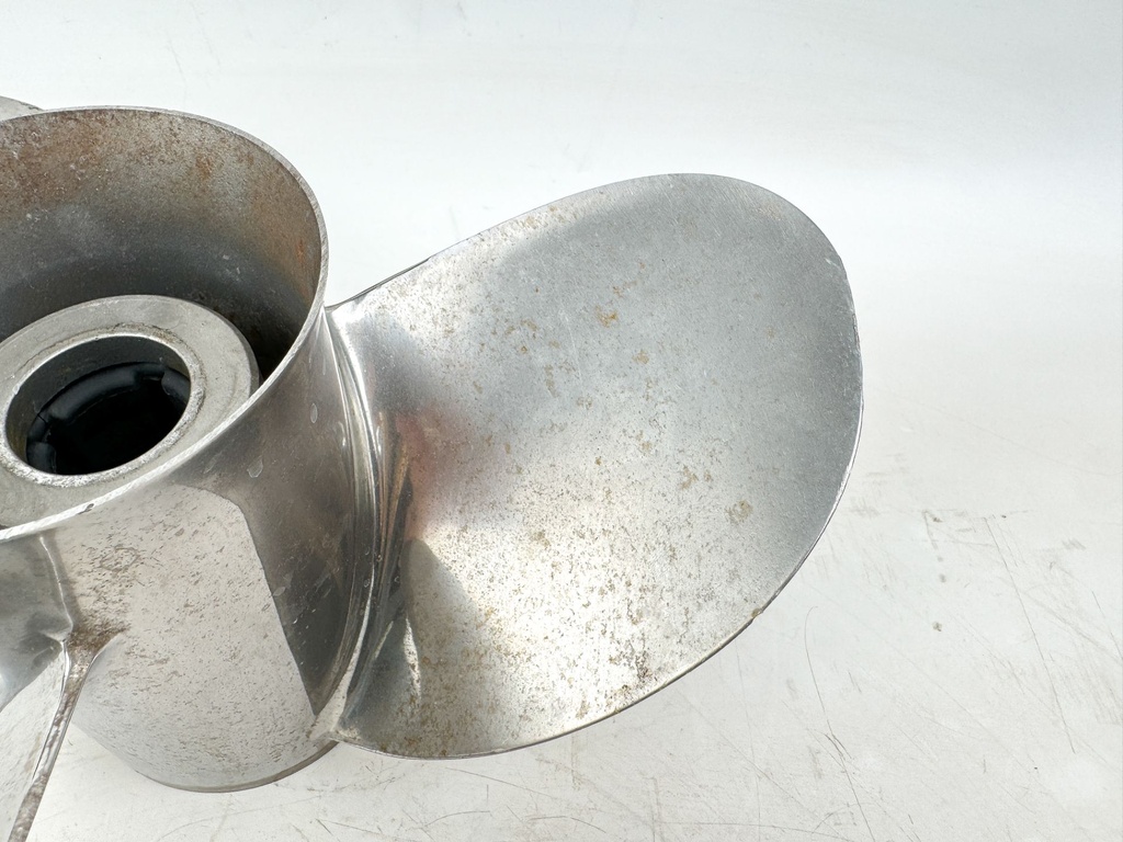 Mercury Marine Vengeance Propeller 3 x 13 3/8'' x 14P RH 48-17314 14P