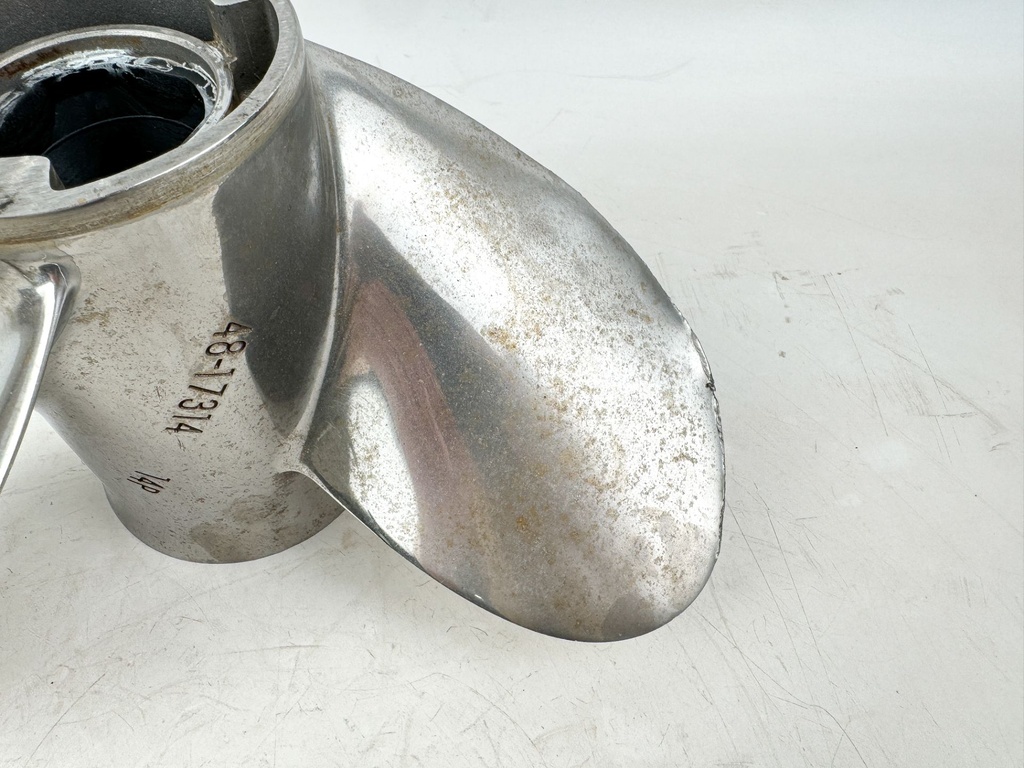 Mercury Marine Vengeance Propeller 3 x 13 3/8'' x 14P RH 48-17314 14P