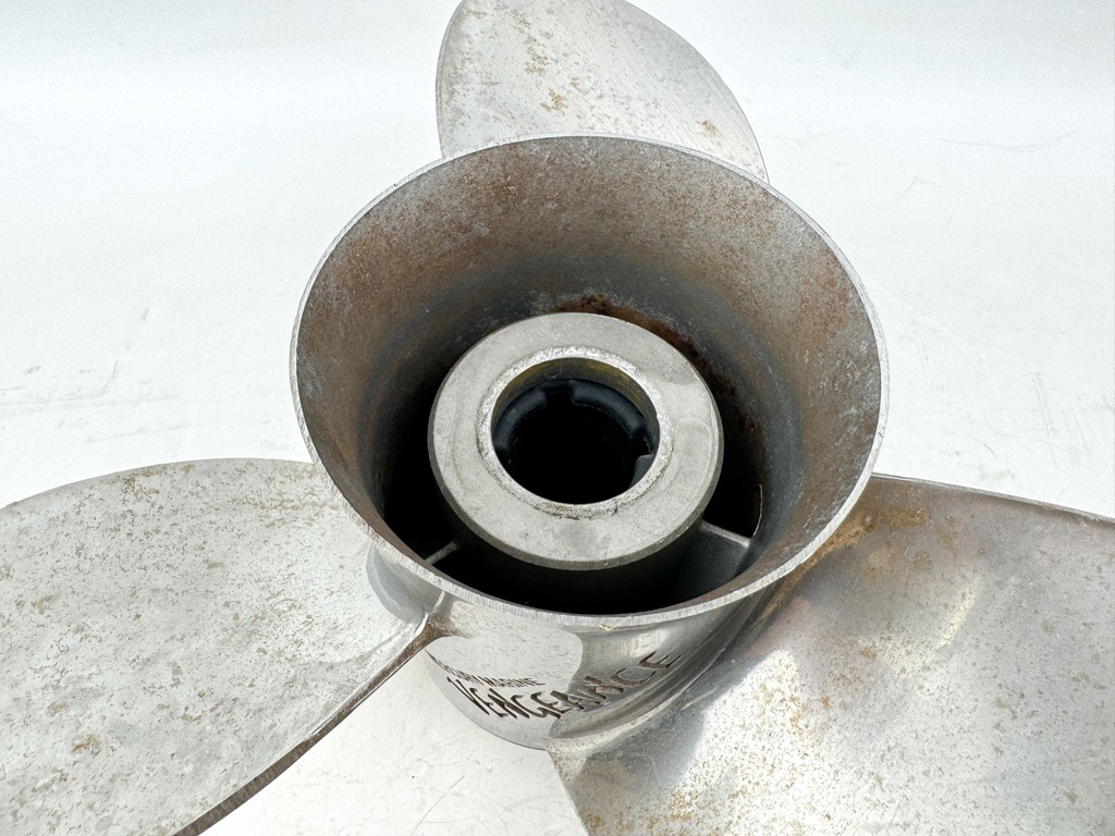 Mercury Marine Vengeance Propeller 3 x 13 3/8'' x 14P RH 48-17314 14P