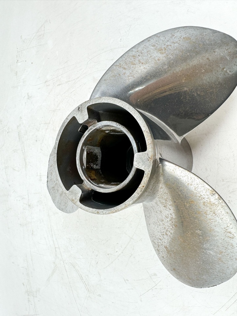 Mercury Marine Vengeance Propeller 3 x 13 3/8'' x 14P RH 48-17314 14P