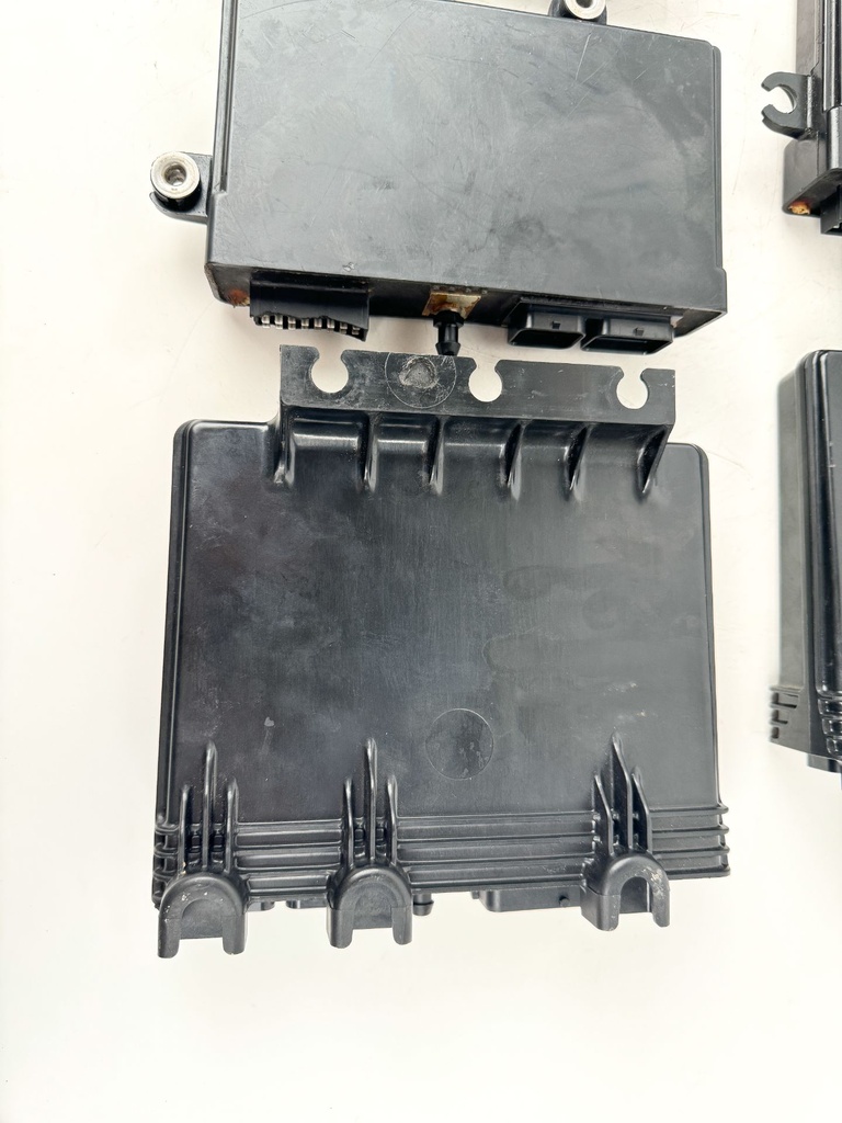 Evinrude Johnson EMM / ECU Lot of 7 PARTS OR REPAIR AS IS