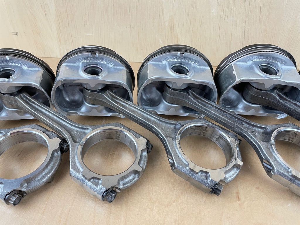 2019 Yamaha 300HP F300 Outboard 4 Stroke STD Piston Assembly Set 6CE-11631-02-00