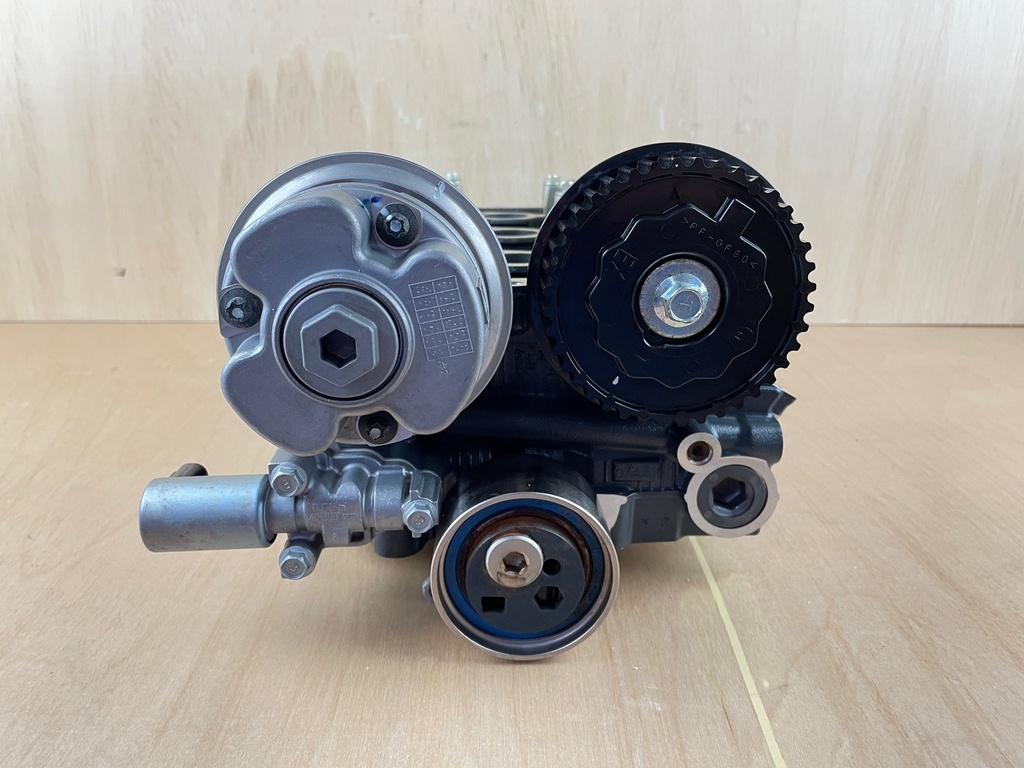 2019 Yamaha 300HP F300 Outboard Starboard Cylinder Head Assembly 6CE-W009A-03-9S