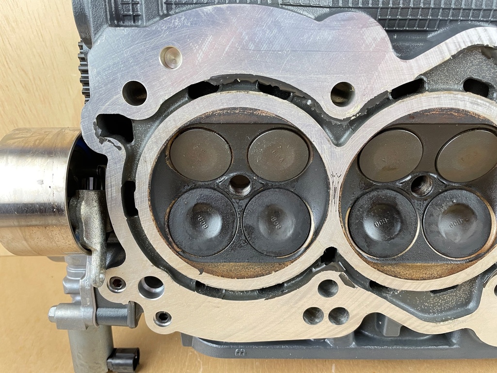 2019 Yamaha 300HP F300 Outboard Starboard Cylinder Head Assembly 6CE-W009A-03-9S