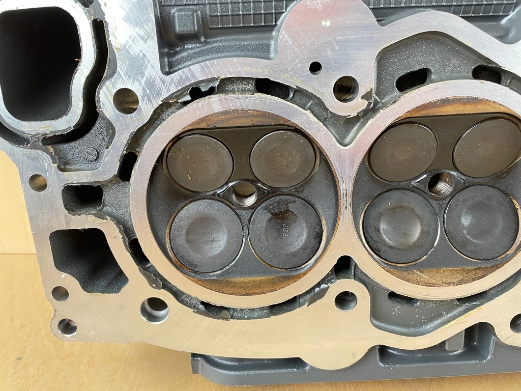 2019 Yamaha 300HP F300 Outboard Port Cylinder Head Assembly 6CE-W009C-03-9S