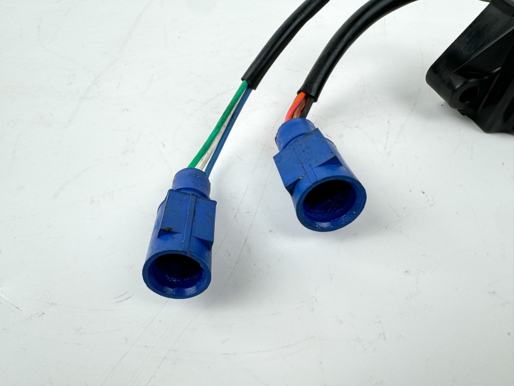 1996 Evinrude 50 HP 2 Stroke Outboard Power Pack 0585261 113-5316 CDI