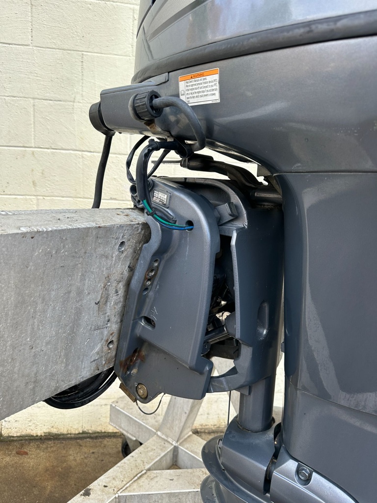 2008 Yamaha 115 HP 4 Stroke Outboard Engine Complete OEM