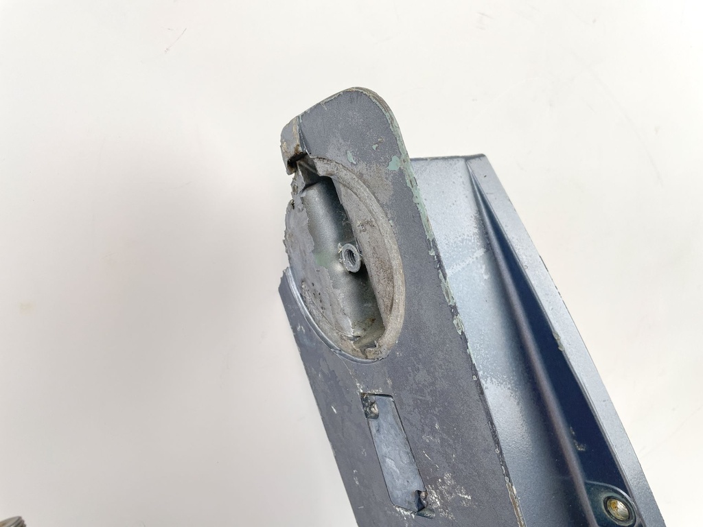 1990 Yamaha 30 HP 2 Stroke Outboard Lower Unit Gear Case 6J8-45300-14-EK OEM