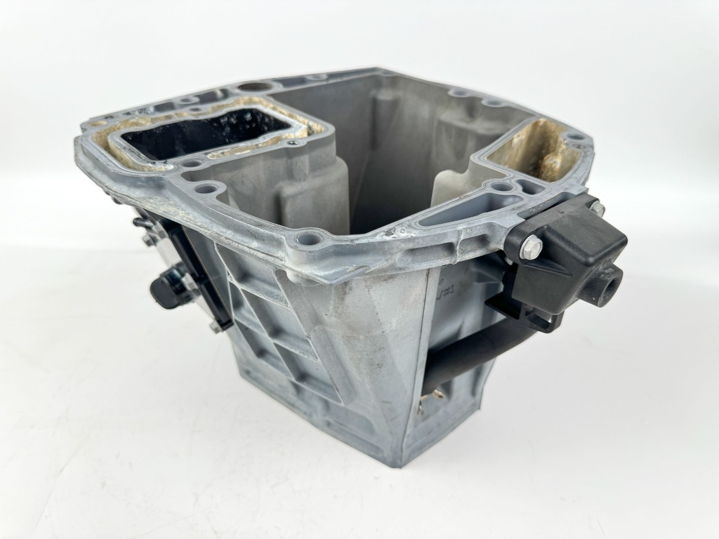 2018 Suzuki 150 HP 4 Stroke Outboard Oil Pan 11501-96J03-YAY OEM