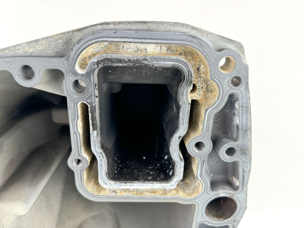 2018 Suzuki 150 HP 4 Stroke Outboard Oil Pan 11501-96J03-YAY OEM