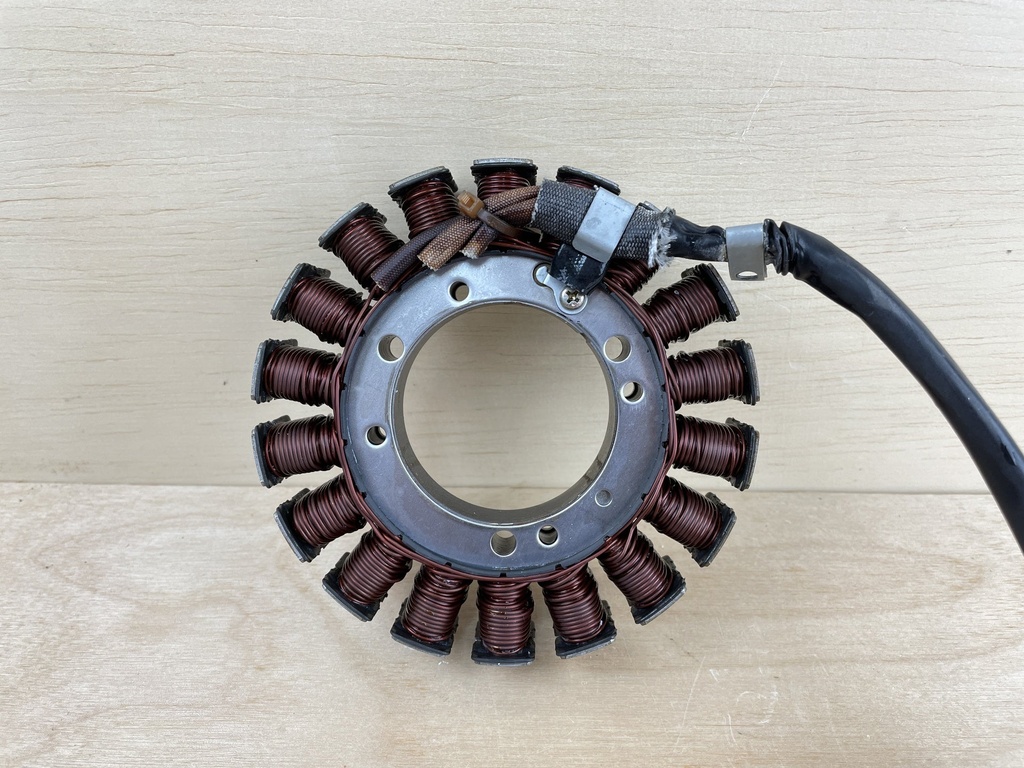 2003 Yamaha 115HP F115 Outboard Stator Assembly With Bolts 68V-81410-00-00