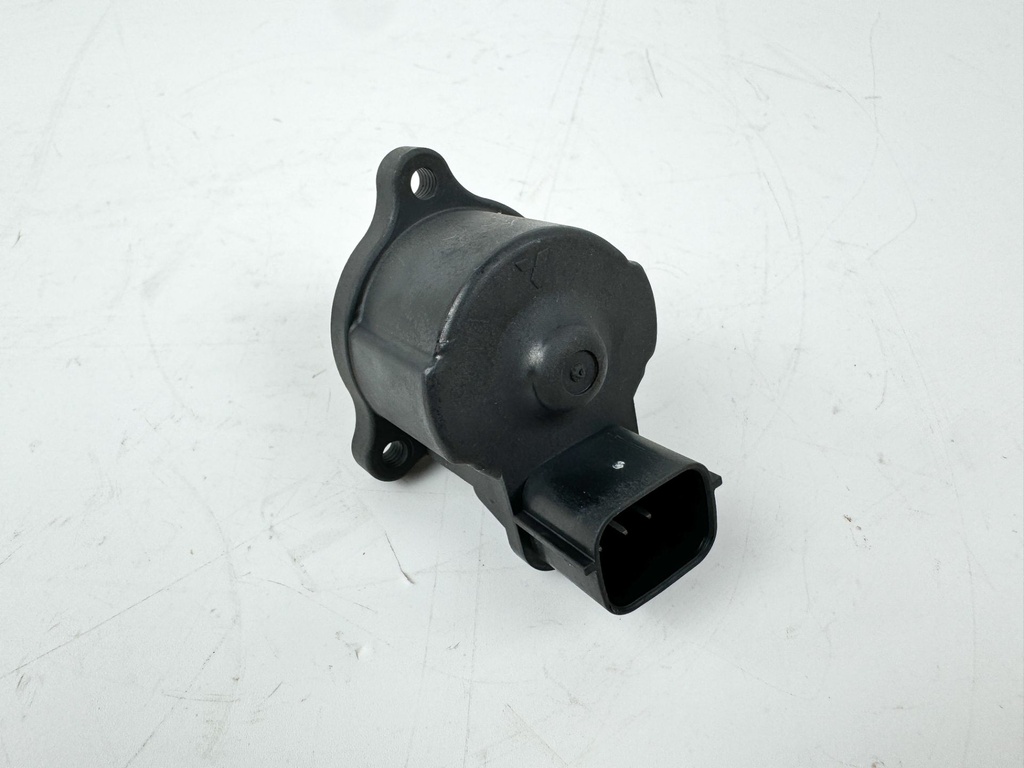 2021 Suzuki 150 HP 4 Stroke Outboard IAC Idle Air Control Valve 18137-93J01 OEM