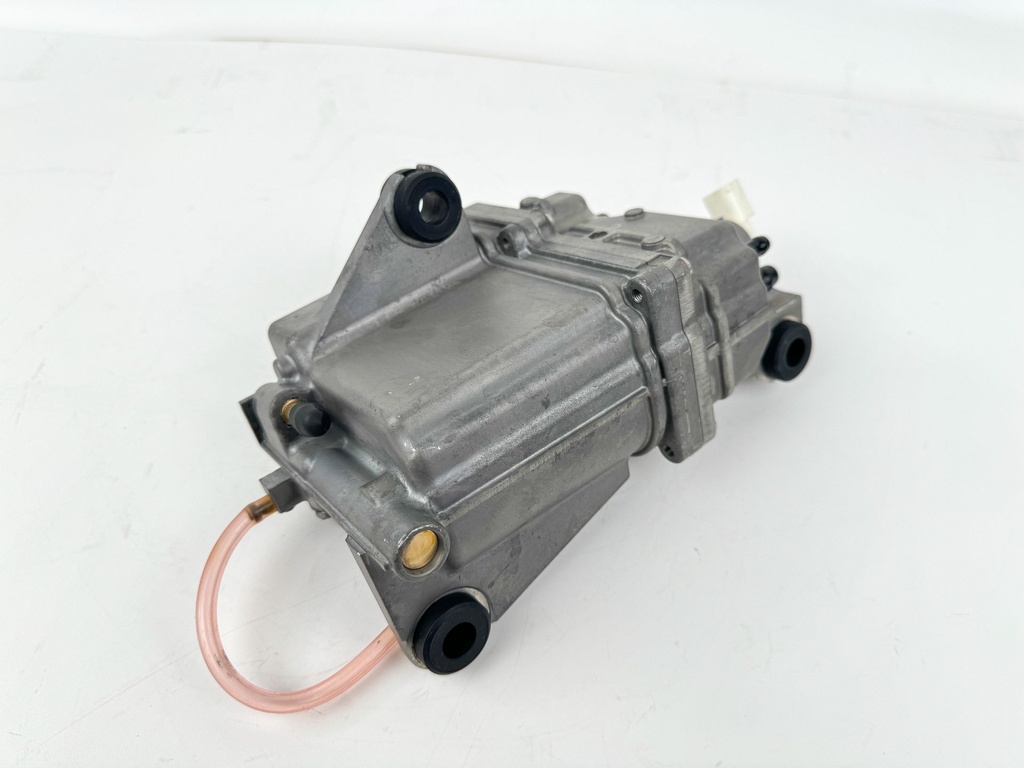 2021 Suzuki 150 HP 4 Stroke Outboard Vapor Separator Tank VST 15600-96J12 OEM