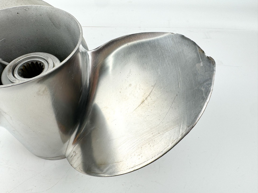 Suzuki Stainless Steel Prop 3 Blade Water Grip 3 x 15 1/4" x 19P - Repair