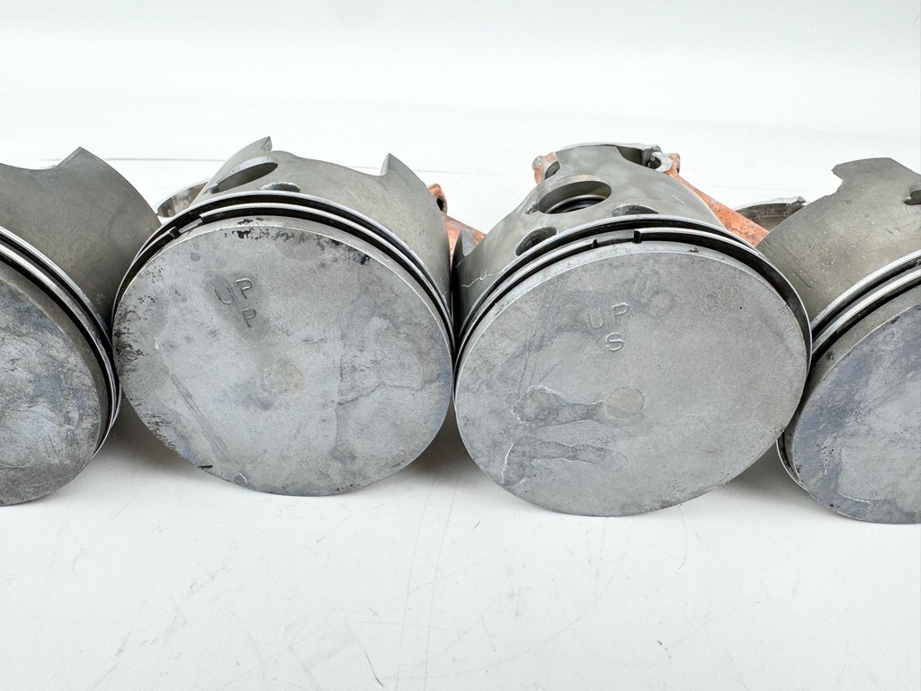 1999 Mercury 200 HP 2 Stroke Outboard Piston & Connecting Rod Set 9738T9 OEM